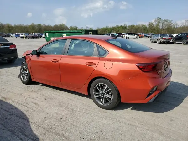 3KPF24AD8PE570536 2023 KIA FORTE - Image 2