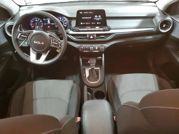 3KPF24AD8PE571606 2023 KIA FORTE - Image 8
