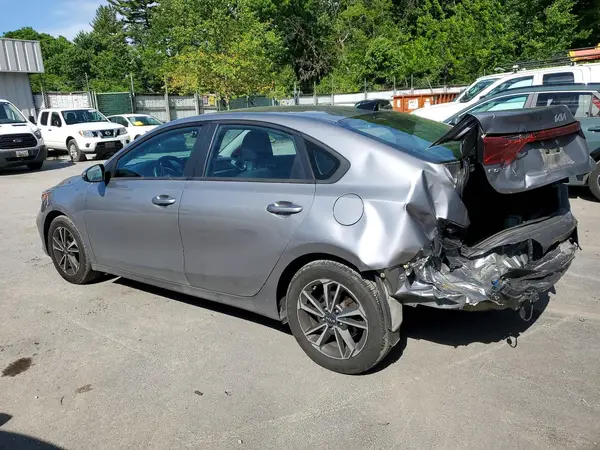 3KPF24AD8PE573548 2023 KIA FORTE - Image 2