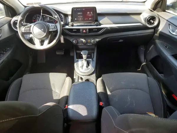 3KPF24AD8PE573548 2023 KIA FORTE - Image 8