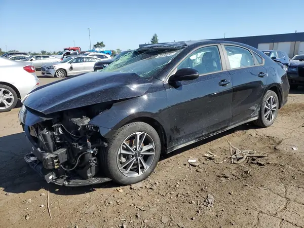 3KPF24AD8PE576160 2023 KIA FORTE - Image 1