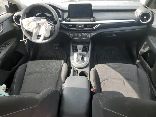 3KPF24AD8PE576983 2023 KIA FORTE - Image 8