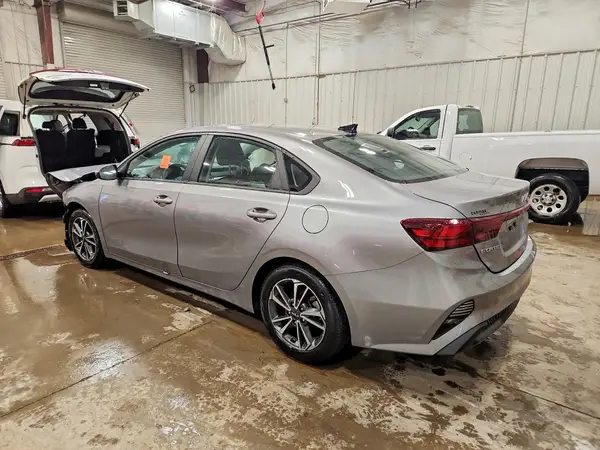 3KPF24AD8PE577731 2023 KIA FORTE - Image 2