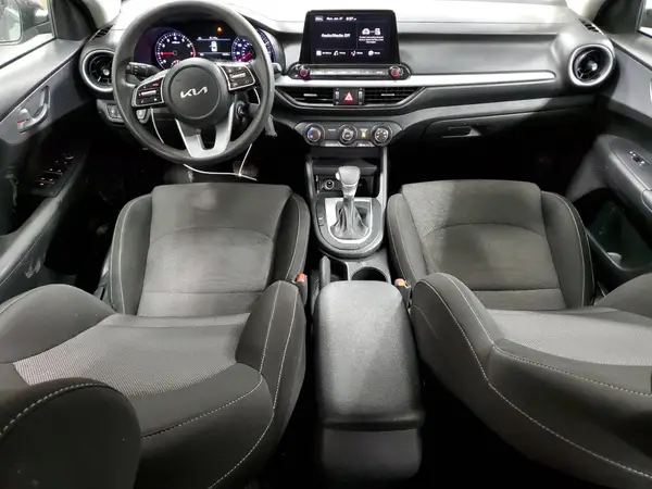 3KPF24AD8PE580872 2023 KIA FORTE - Image 8