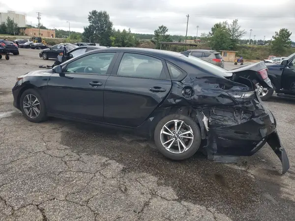 3KPF24AD8PE581990 2023 KIA FORTE - Image 2