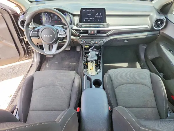 3KPF24AD8PE582346 2023 KIA FORTE - Image 8