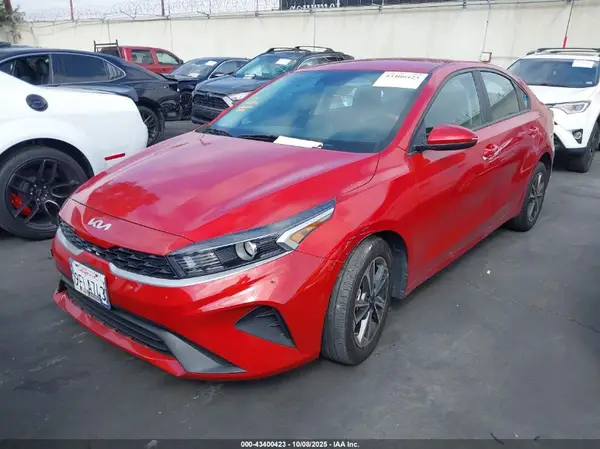 3KPF24AD8PE583271 2023 KIA FORTE - Image 2
