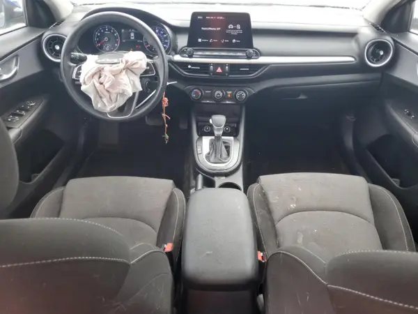 3KPF24AD8PE585134 2023 KIA FORTE - Image 8