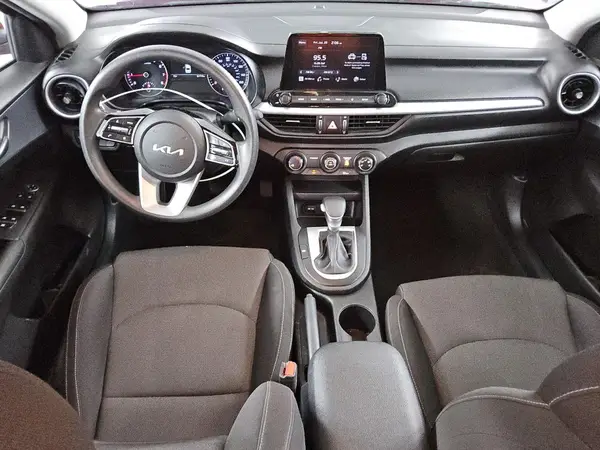 3KPF24AD8PE585179 2023 KIA FORTE - Image 8