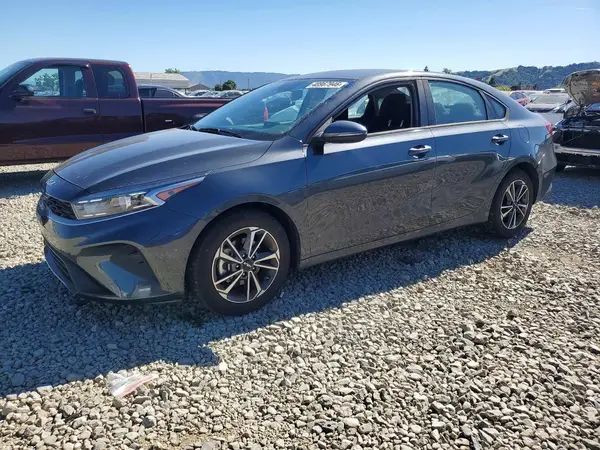 3KPF24AD8PE586039 2023 KIA FORTE - Image 1