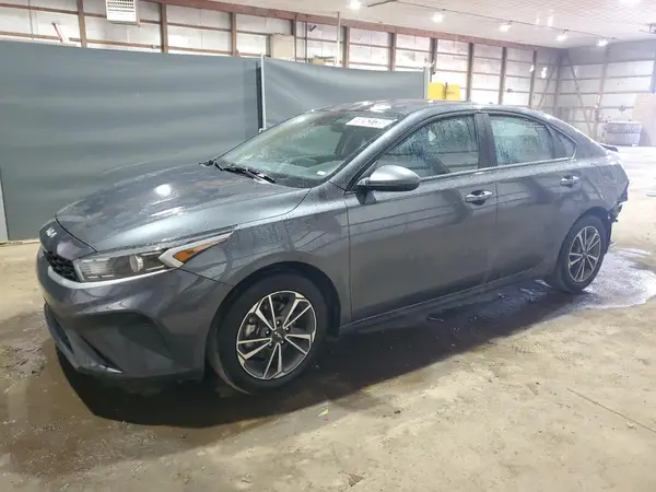3KPF24AD8PE586381 2023 KIA FORTE - Image 1
