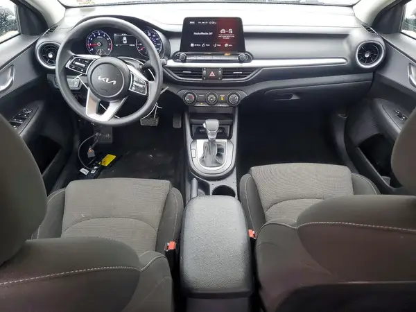 3KPF24AD8PE588907 2023 KIA FORTE - Image 8