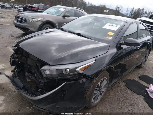 3KPF24AD8PE589278 2023 KIA FORTE - Image 2