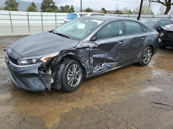 3KPF24AD8PE590382 2023 KIA FORTE - Image 1