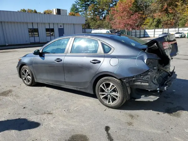 3KPF24AD8PE590673 2023 KIA FORTE - Image 2