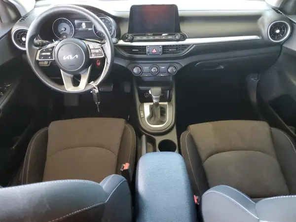 3KPF24AD8PE591550 2023 KIA FORTE - Image 8