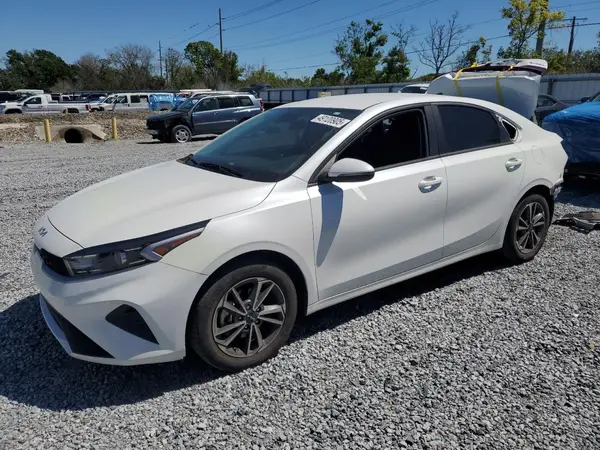 3KPF24AD8PE593959 2023 KIA FORTE - Image 1