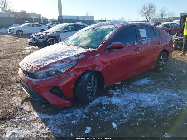 3KPF24AD8PE596411 2023 KIA FORTE - Image 2