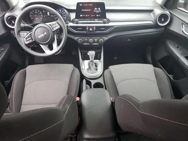 3KPF24AD8PE597302 2023 KIA FORTE - Image 8