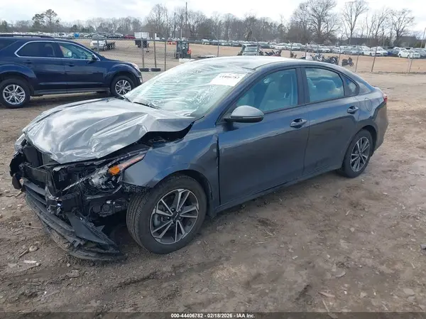 3KPF24AD8PE601591 2023 KIA FORTE - Image 2