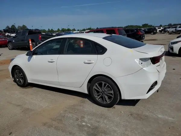 3KPF24AD8PE602448 2023 KIA FORTE - Image 2