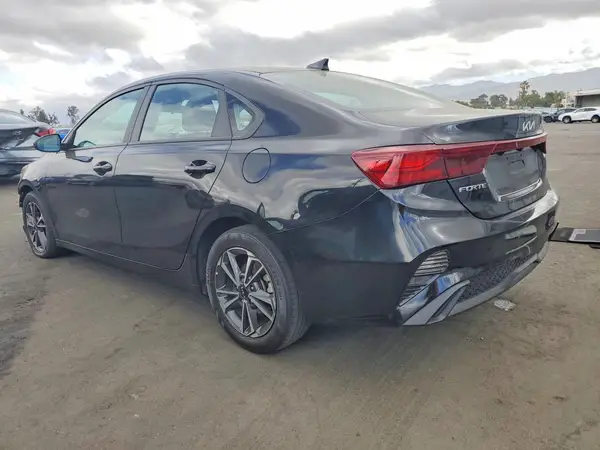 3KPF24AD8PE603602 2023 KIA FORTE - Image 2