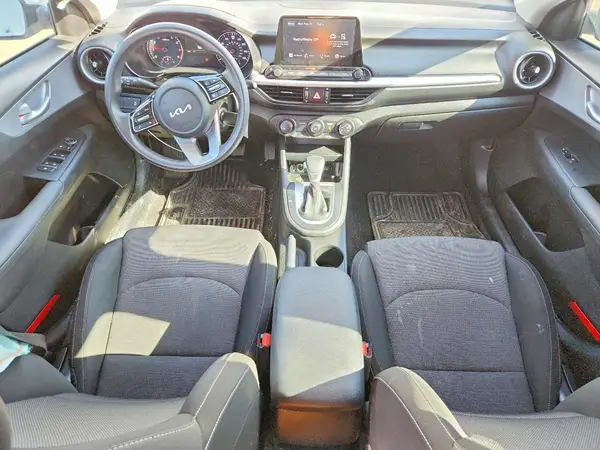3KPF24AD8PE604328 2023 KIA FORTE - Image 8