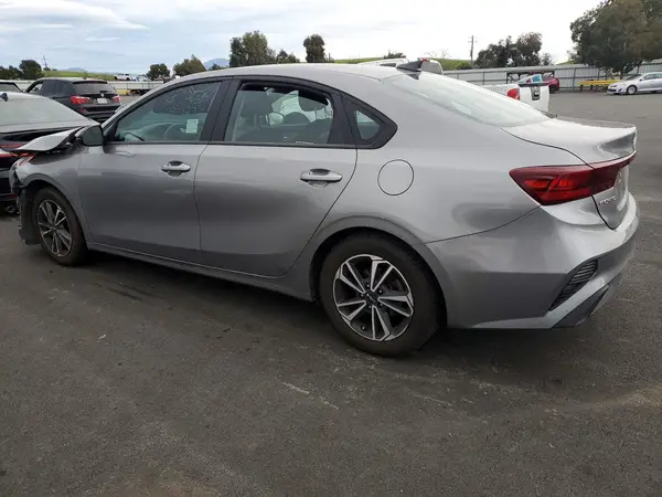 3KPF24AD8PE607309 2023 KIA FORTE - Image 2