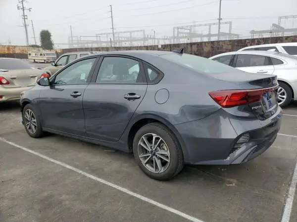 3KPF24AD8PE608007 2023 KIA FORTE - Image 2