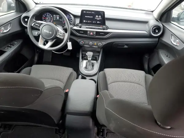 3KPF24AD8PE608007 2023 KIA FORTE - Image 8