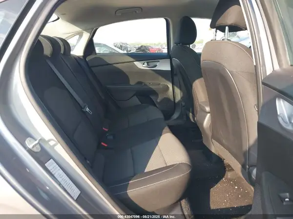 3KPF24AD8PE608301 2023 KIA FORTE - Image 8