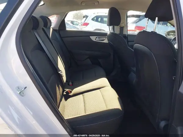 3KPF24AD8PE610260 2023 KIA FORTE - Image 8