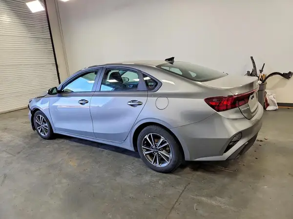 3KPF24AD8PE611313 2023 KIA FORTE - Image 2