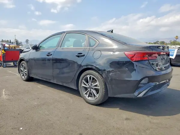 3KPF24AD8PE612140 2023 KIA FORTE - Image 2