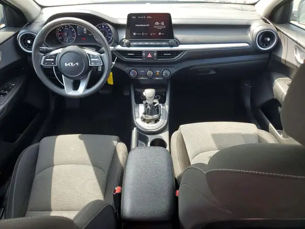 3KPF24AD8PE612140 2023 KIA FORTE - Image 8