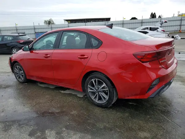 3KPF24AD8PE612266 2023 KIA FORTE - Image 2