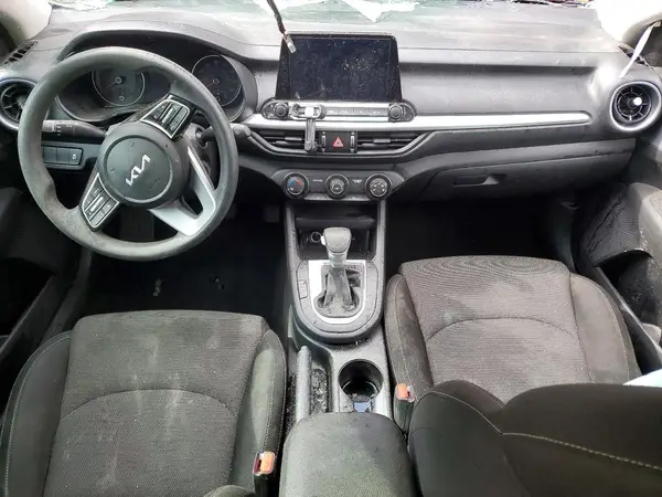 3KPF24AD8PE612736 2023 KIA FORTE - Image 8