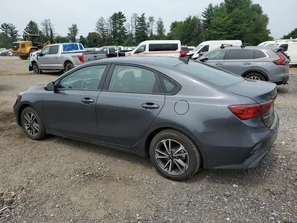 3KPF24AD8PE614549 2023 KIA FORTE - Image 2
