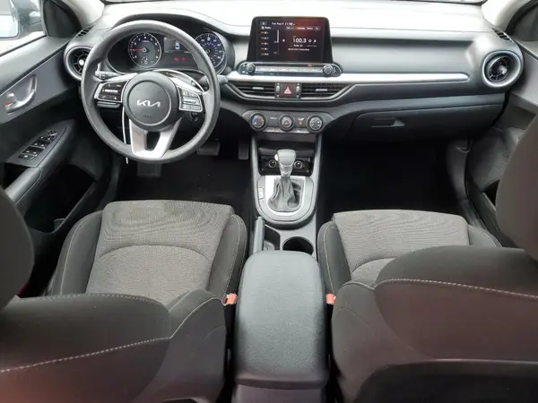 3KPF24AD8PE614549 2023 KIA FORTE - Image 8