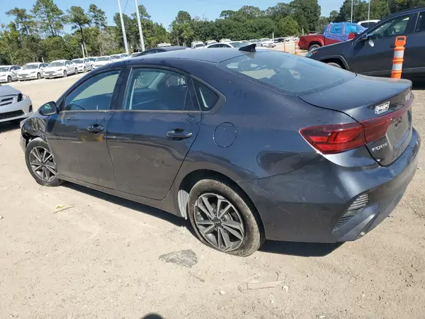 3KPF24AD8PE616043 2023 KIA FORTE - Image 2