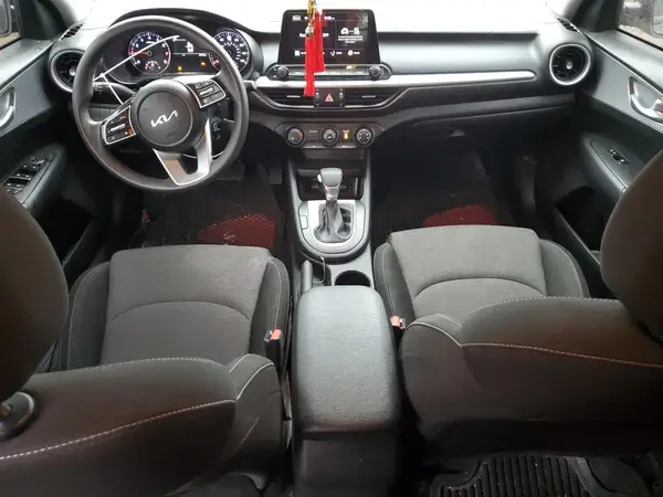 3KPF24AD8PE623316 2023 KIA FORTE - Image 8