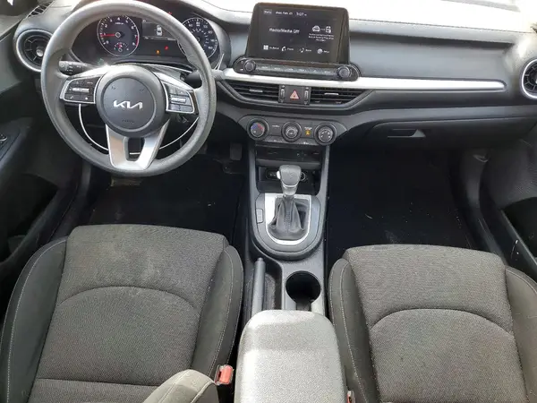 3KPF24AD8PE626720 2023 KIA FORTE - Image 8