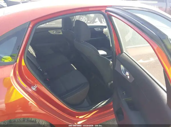 3KPF24AD8PE627804 2023 KIA FORTE - Image 8
