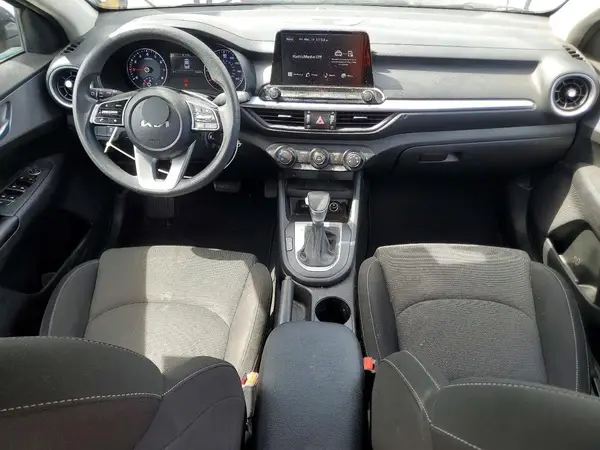 3KPF24AD8PE629505 2023 KIA FORTE - Image 8