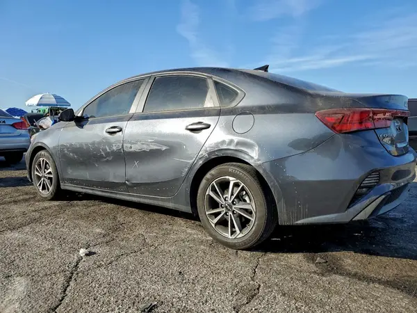 3KPF24AD8PE629925 2023 KIA FORTE - Image 2