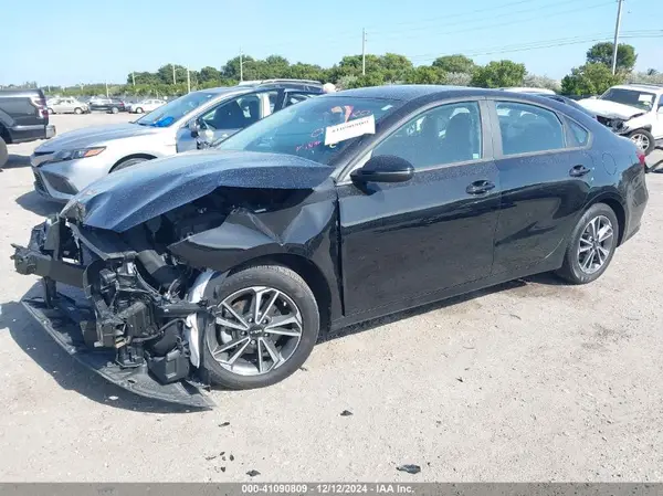 3KPF24AD8PE630797 2023 KIA FORTE - Image 2