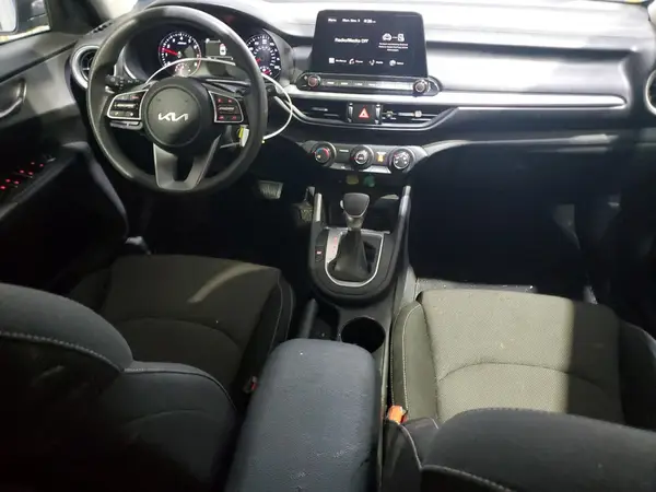 3KPF24AD8PE632520 2023 KIA FORTE - Image 8