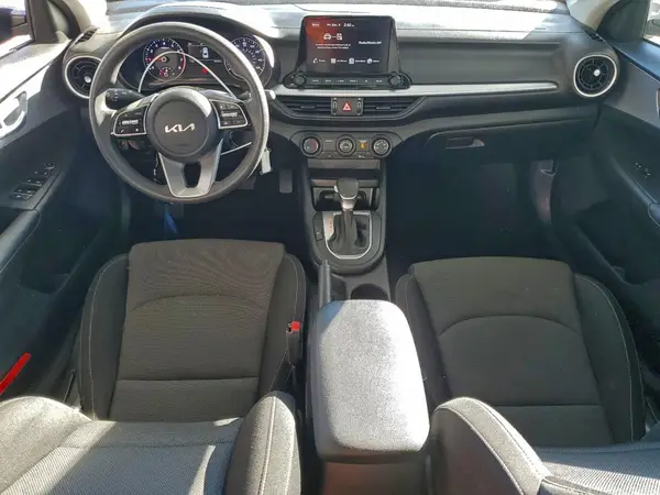 3KPF24AD8PE633747 2023 KIA FORTE - Image 8