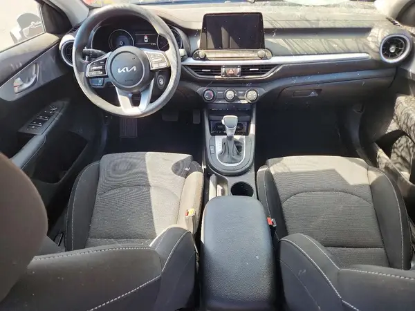 3KPF24AD8PE637197 2023 KIA FORTE - Image 8