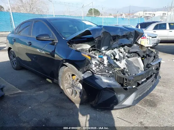 3KPF24AD8PE637314 2023 KIA FORTE - Image 1